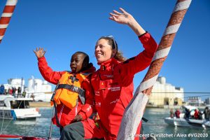 Sam Davies finishes Vendeé Globe Race